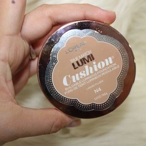 L'Oreal Makeup - L'oreal Lumi Buff Beige True Match Foundation L'Oreal Makeup - L'oreal Lumi Buff Beige True Match Foundation
